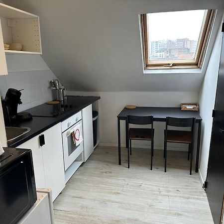 Immeuble Au Coeur De Bruxelles : Vivez L'Experience Unique De La Rue Verbist Eksteriør bilde